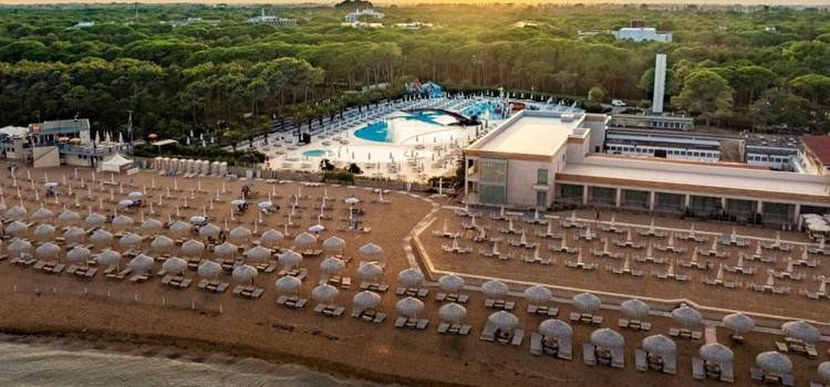 Riviera Resort